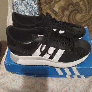 Women's Adidas shoes size 8.5